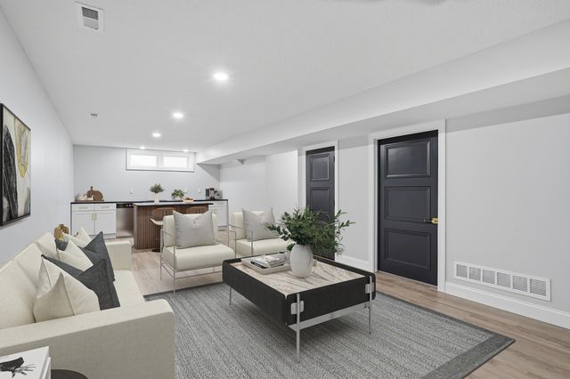 4403 GLEN EAGLE DR, Columbia, MO 65203