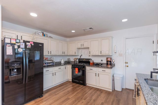 1530 N Williston Street, Pampa, TX 79065