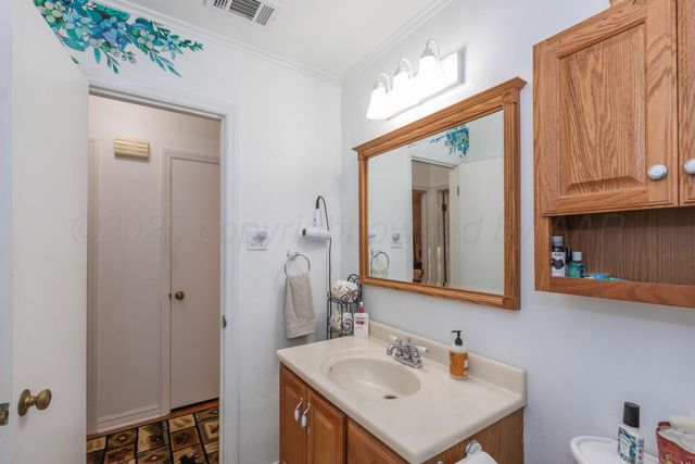 1530 N Williston Street, Pampa, TX 79065