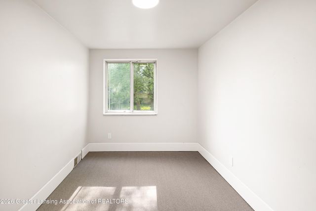 3812 Wainwright Avenue, Lansing, MI 48911