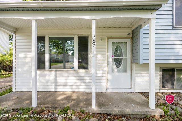 3812 Wainwright Avenue, Lansing, MI 48911