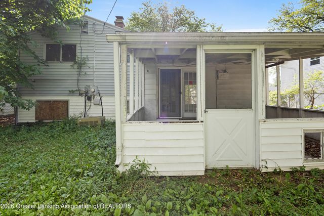 3812 Wainwright Avenue, Lansing, MI 48911