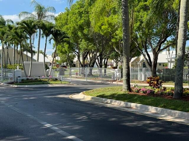 8306 Horseshoe Bay Road, Boynton Beach, FL 33472