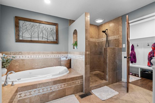 20470 Enfield Avenue N, Forest Lake, MN 55025