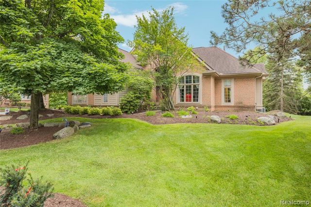 6567 Claremore Court, West Bloomfield, MI 48322