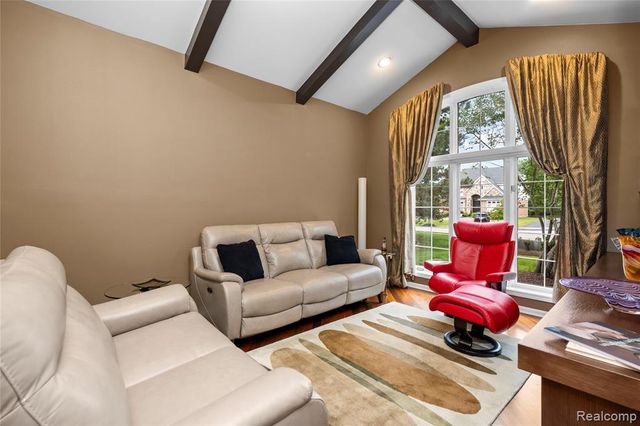 6567 Claremore Court, West Bloomfield, MI 48322