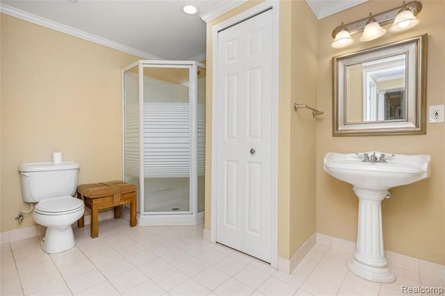 6567 Claremore Court, West Bloomfield, MI 48322