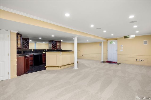 6567 Claremore Court, West Bloomfield, MI 48322