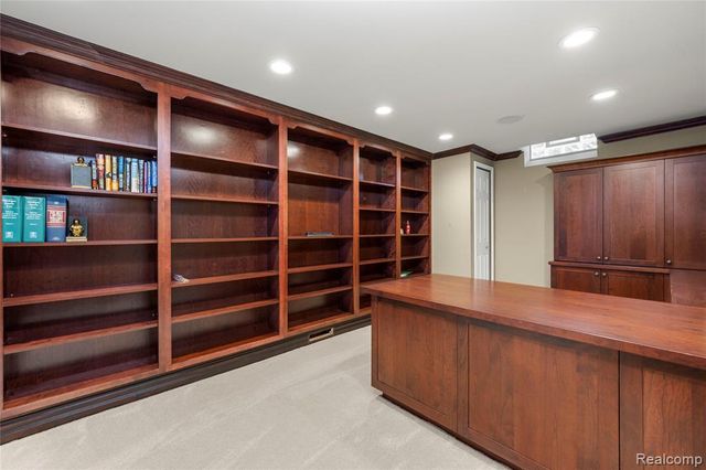 6567 Claremore Court, West Bloomfield, MI 48322