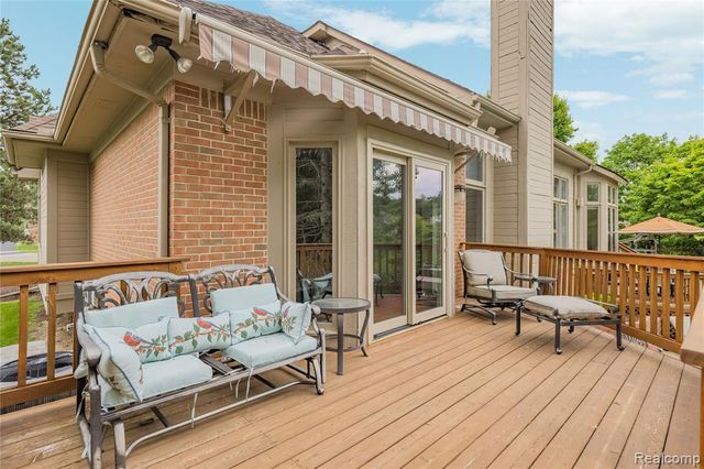 6567 Claremore Court, West Bloomfield, MI 48322