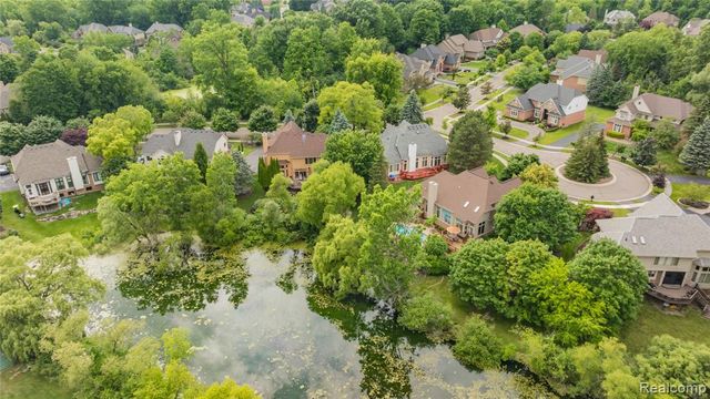6567 Claremore Court, West Bloomfield, MI 48322