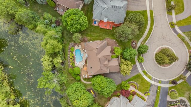 6567 Claremore Court, West Bloomfield, MI 48322