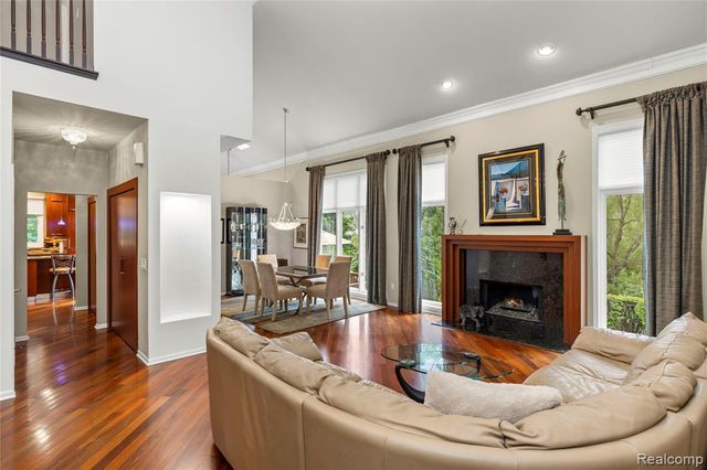 6567 Claremore Court, West Bloomfield, MI 48322