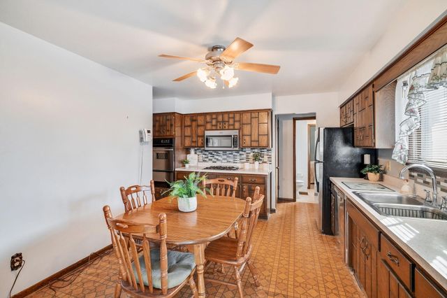 8120 Tapper Avenue, Munster, IN 46321