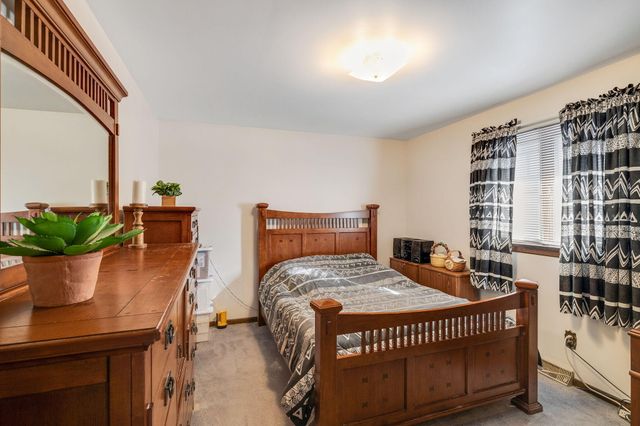 8120 Tapper Avenue, Munster, IN 46321