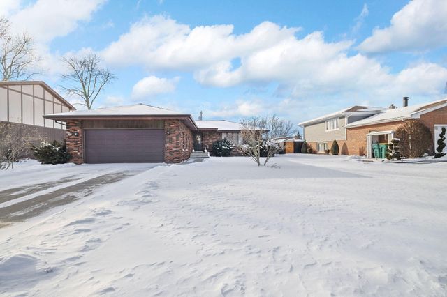 8120 Tapper Avenue, Munster, IN 46321