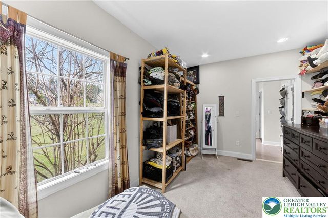 210 Sonny Drive, Bushkill Twp, PA 18091