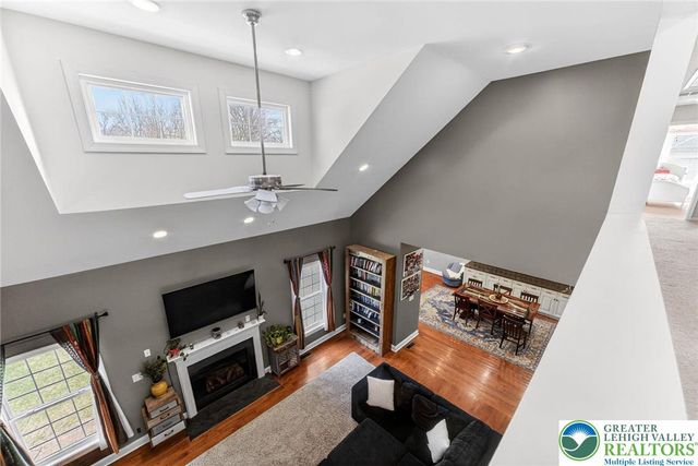 210 Sonny Drive, Bushkill Twp, PA 18091