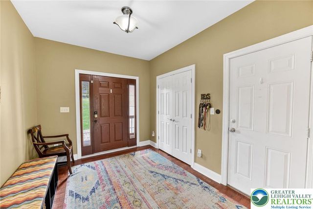 210 Sonny Drive, Bushkill Twp, PA 18091