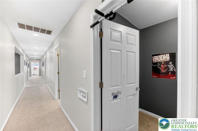 210 Sonny Drive, Bushkill Twp, PA 18091