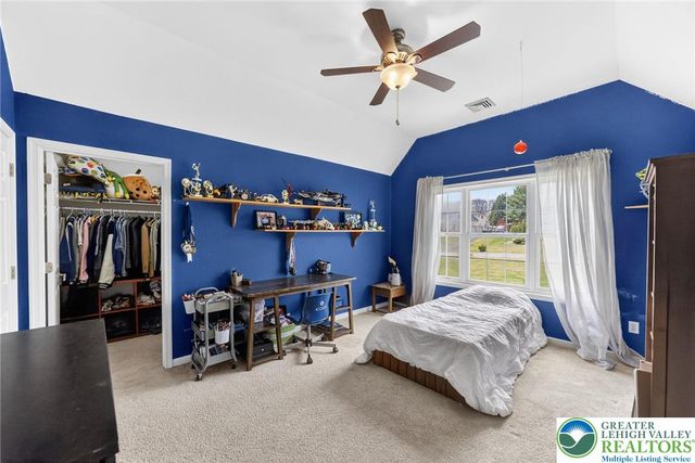210 Sonny Drive, Bushkill Twp, PA 18091