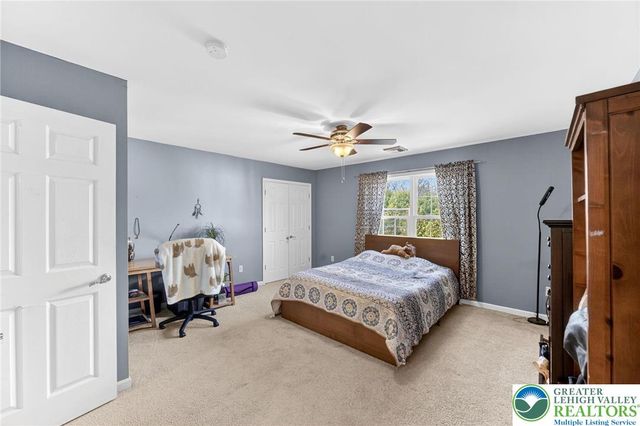 210 Sonny Drive, Bushkill Twp, PA 18091