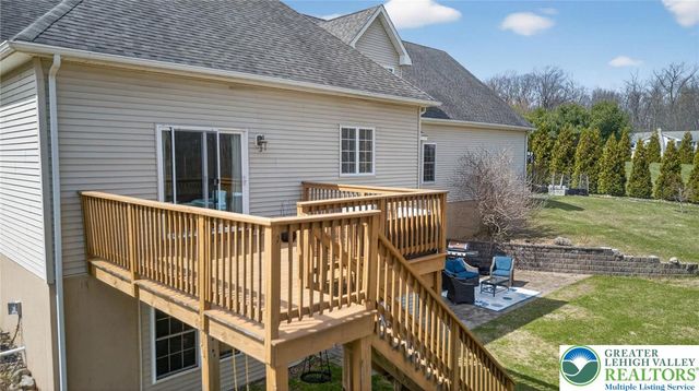 210 Sonny Drive, Bushkill Twp, PA 18091