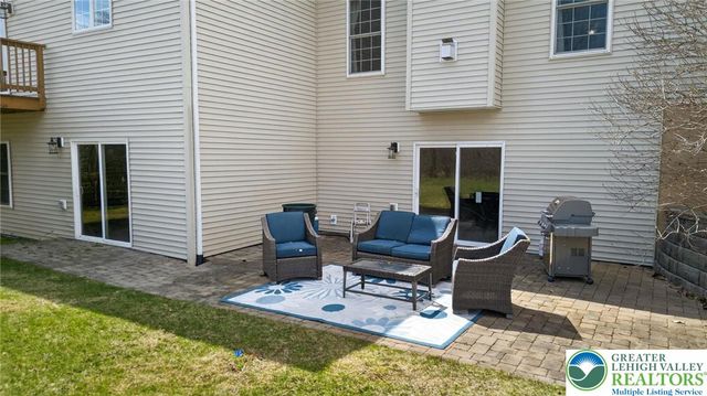 210 Sonny Drive, Bushkill Twp, PA 18091