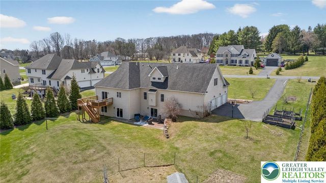 210 Sonny Drive, Bushkill Twp, PA 18091