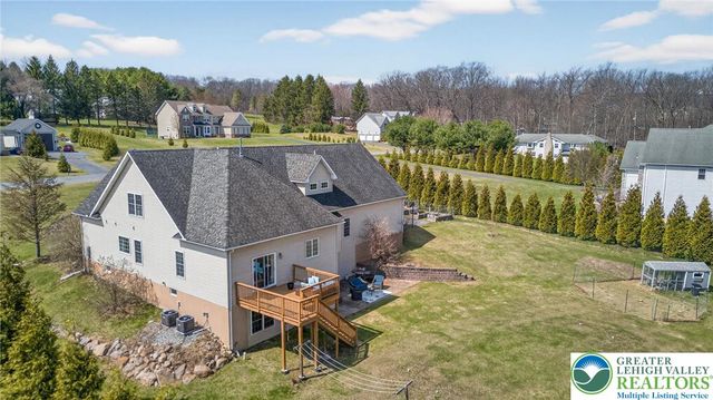 210 Sonny Drive, Bushkill Twp, PA 18091