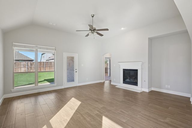 1709 Everitt Trail, Fort Worth, TX 76052