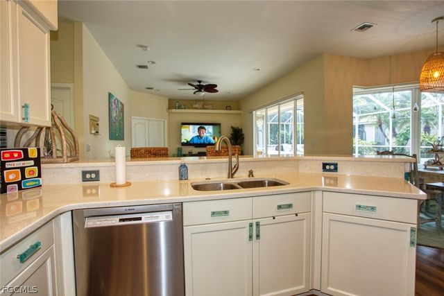 7996 Tiger Palm WAY, Fort Myers, FL 33966