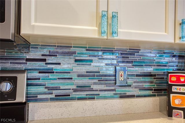 7996 Tiger Palm WAY, Fort Myers, FL 33966