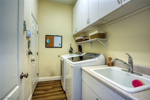 7996 Tiger Palm WAY, Fort Myers, FL 33966