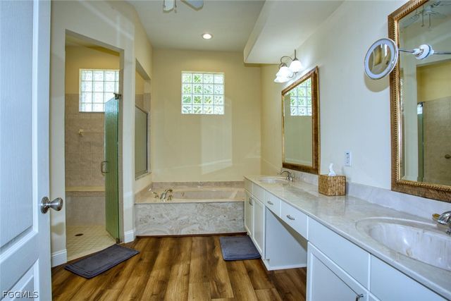 7996 Tiger Palm WAY, Fort Myers, FL 33966