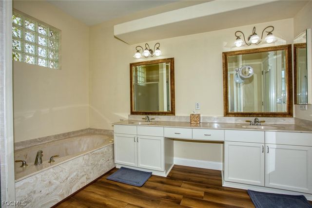 7996 Tiger Palm WAY, Fort Myers, FL 33966