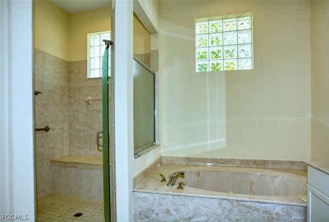 7996 Tiger Palm WAY, Fort Myers, FL 33966