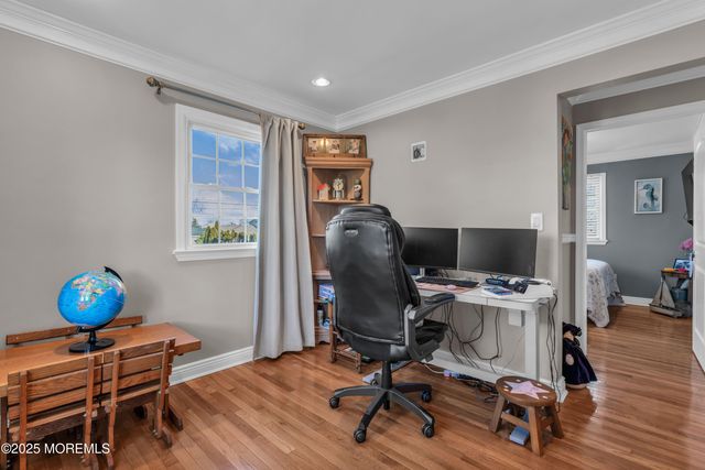 33 Sand Creek Lane, Toms River, NJ 08753