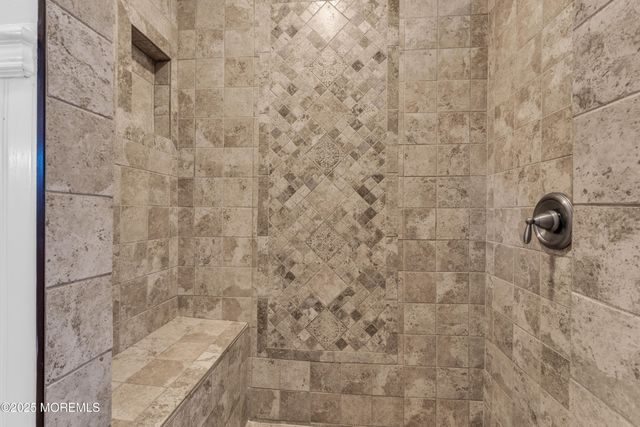 33 Sand Creek Lane, Toms River, NJ 08753