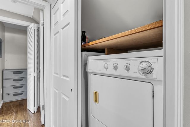 33 Sand Creek Lane, Toms River, NJ 08753