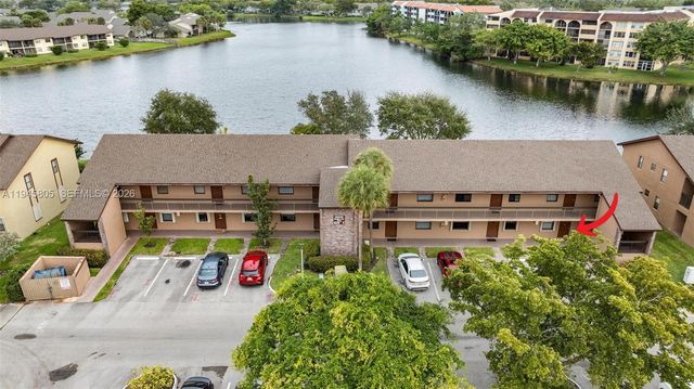 10005 S Winding Lake Rd 106, Sunrise, FL 33351