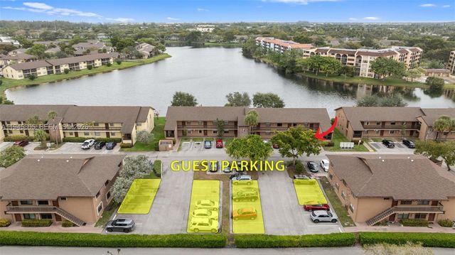 10005 S Winding Lake Rd 106, Sunrise, FL 33351