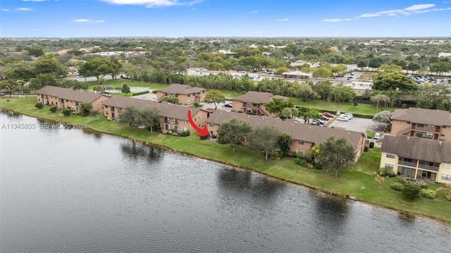 10005 S Winding Lake Rd 106, Sunrise, FL 33351