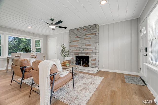 3611 Forest Dale Drive, St Louis, MO 63125