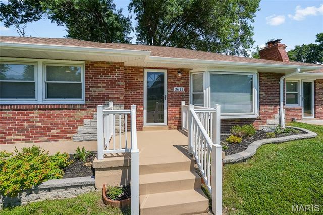 3611 Forest Dale Drive, St Louis, MO 63125