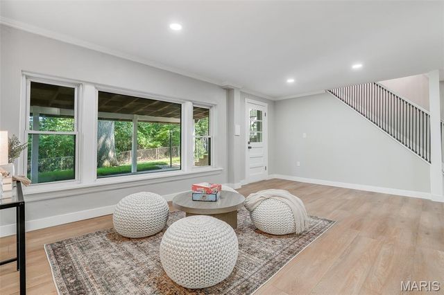 3611 Forest Dale Drive, St Louis, MO 63125