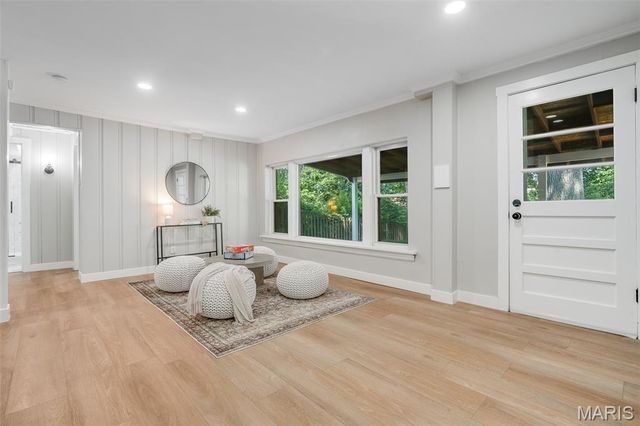 3611 Forest Dale Drive, St Louis, MO 63125
