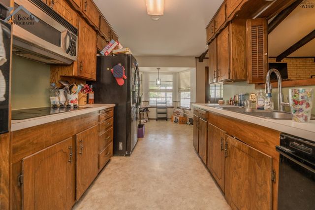 4 LORI LANE, Wichita Falls, TX 76306