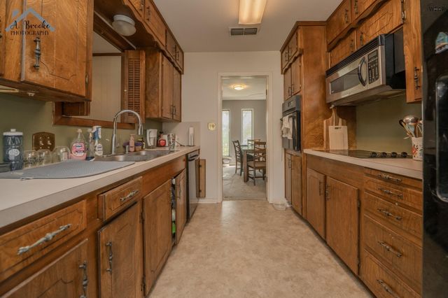 4 LORI LANE, Wichita Falls, TX 76306
