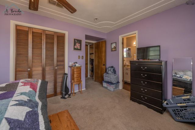 4 LORI LANE, Wichita Falls, TX 76306